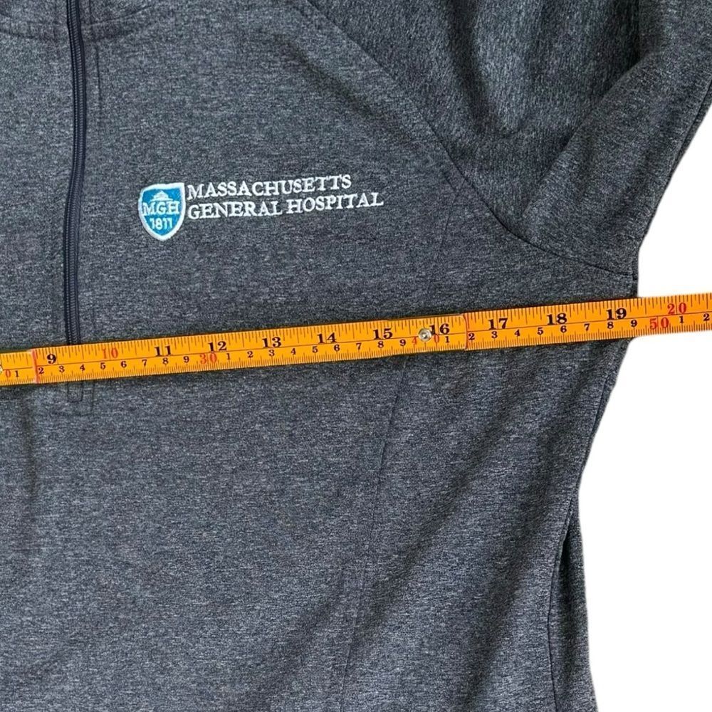 Sport-Tek Massachusetts General Hospital Half Zip Gray Logo Shirt. Top. Medium. - Picture 4 of 8